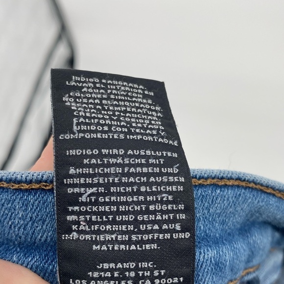 J.Brand mid-rise cropped skinny capri jeans in hewes - Picture 5 of 7